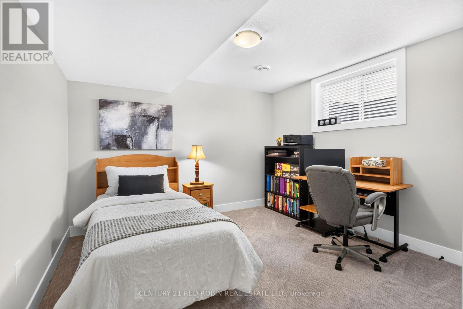35 ELLIOT STREET - 27