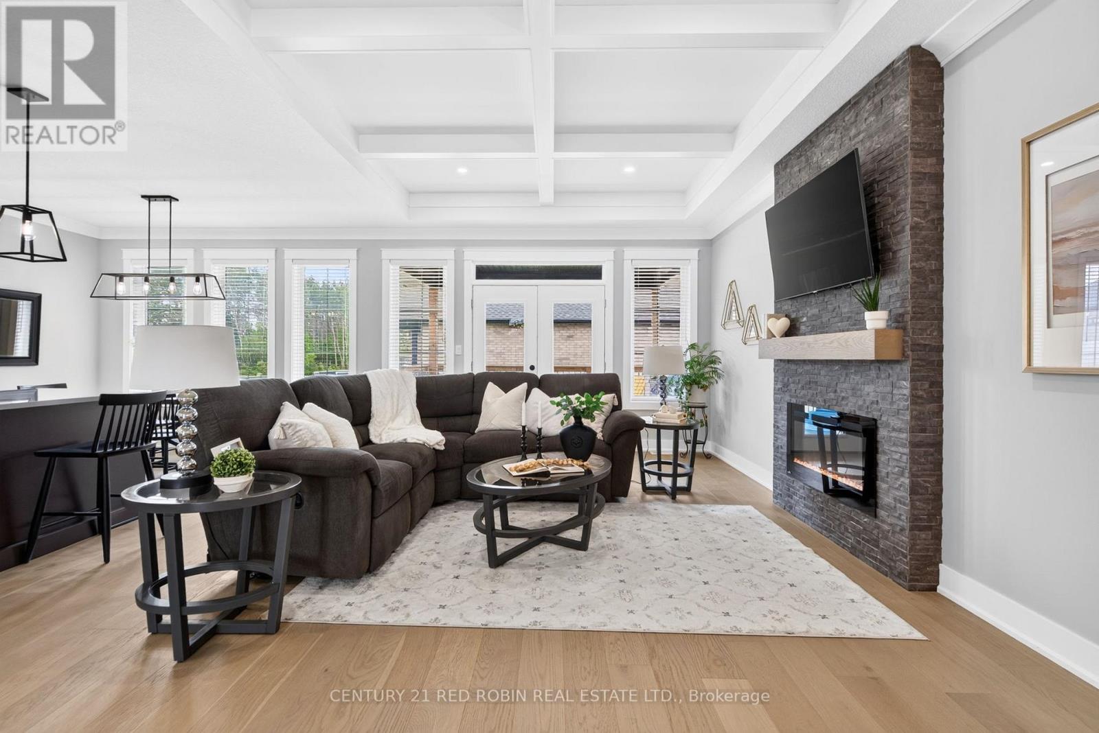 35 ELLIOT STREET - 5