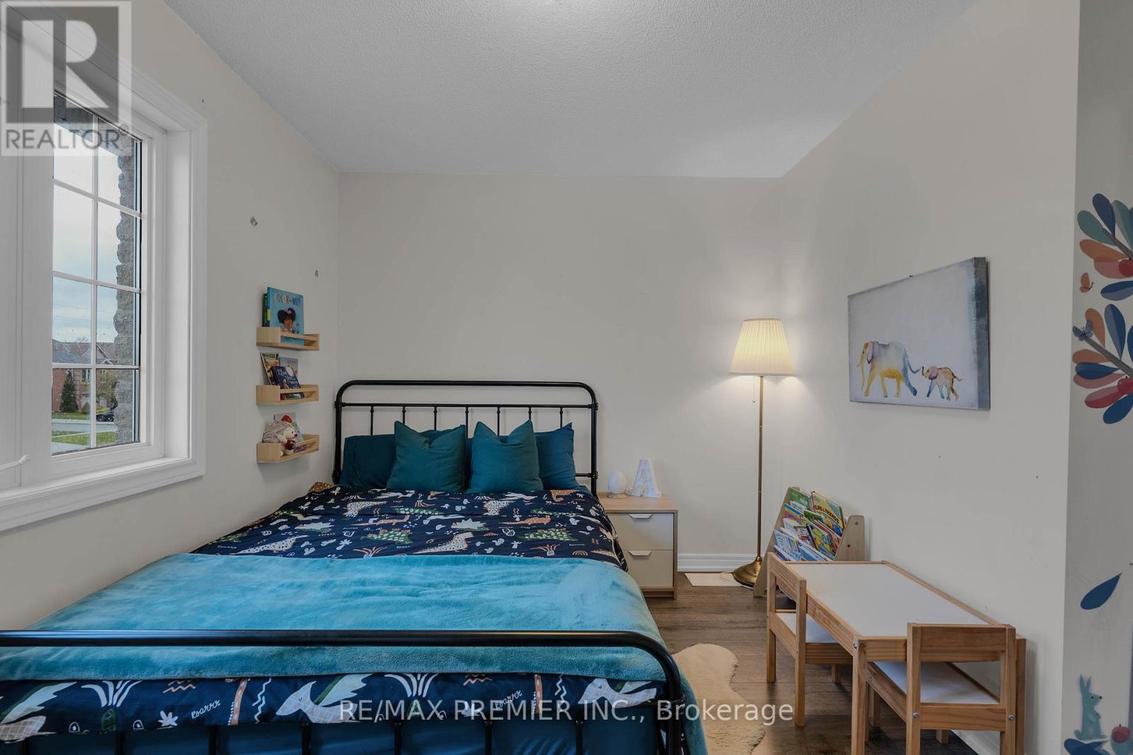 435 SIMCOE STREET - 31