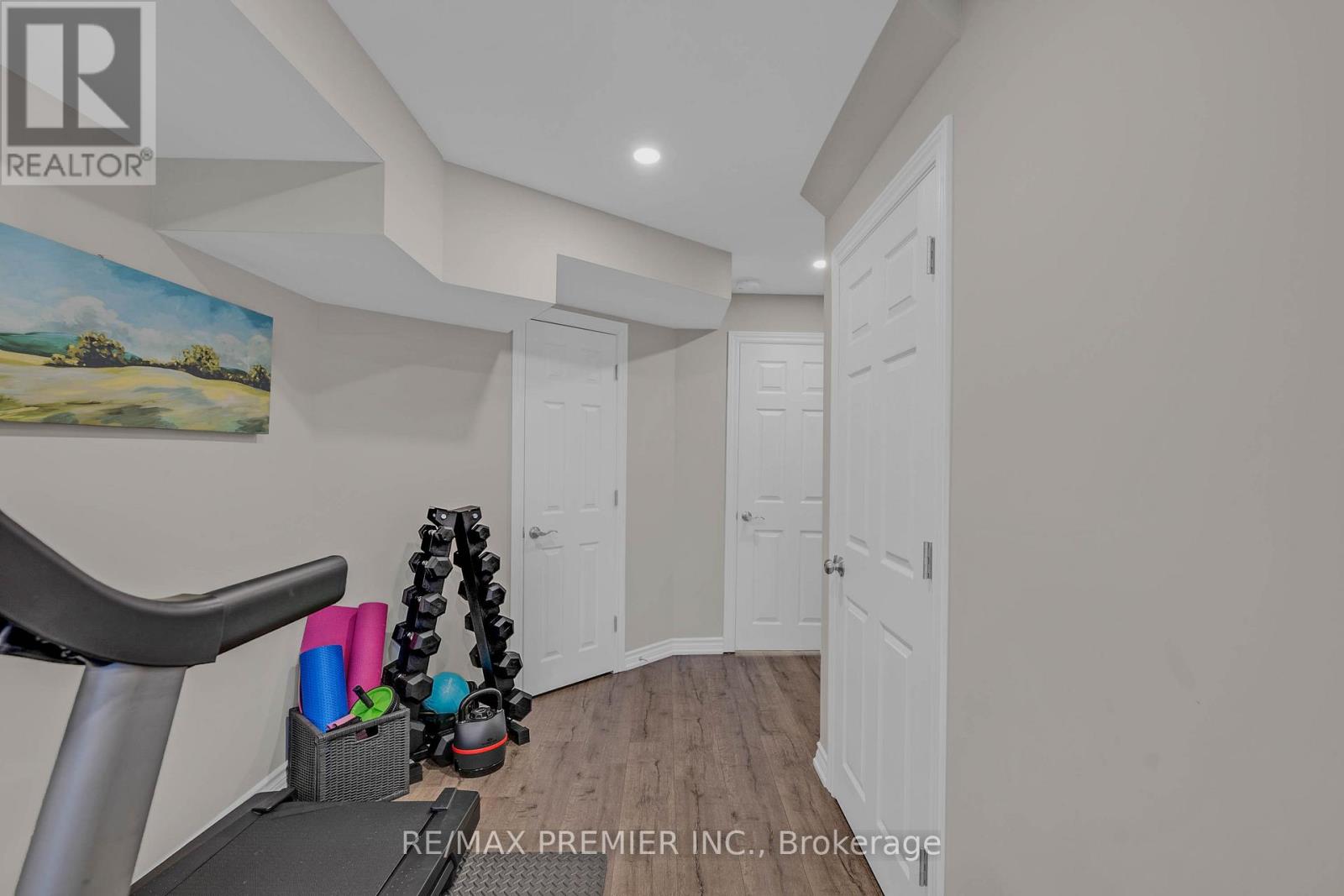 435 SIMCOE STREET - 36