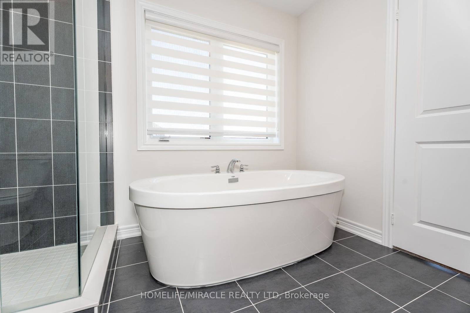 5 AINSLIE HILL CRESCENT - 27
