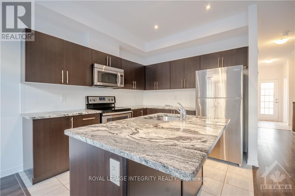 3 Bed, 4 Bath House for Rent in Ottawa – 190 CAMDEN PRIVATE, Ottawa – MLS# X13450468 - Image 8