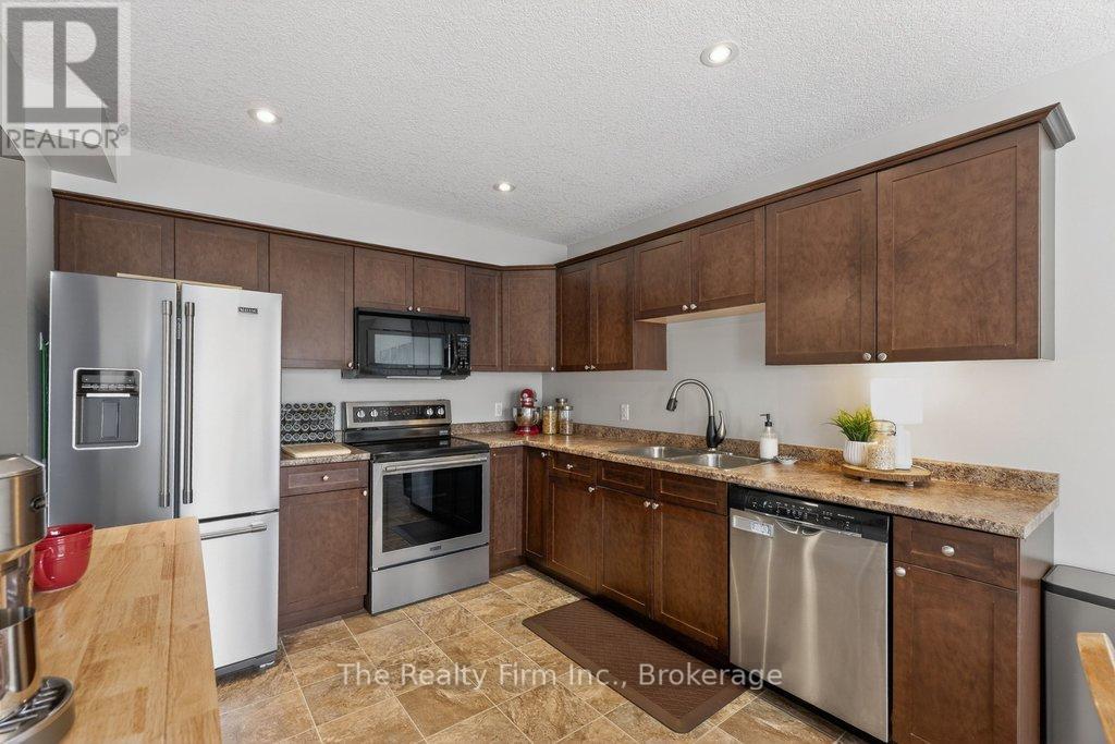 27 CATHERINE STREET - 14