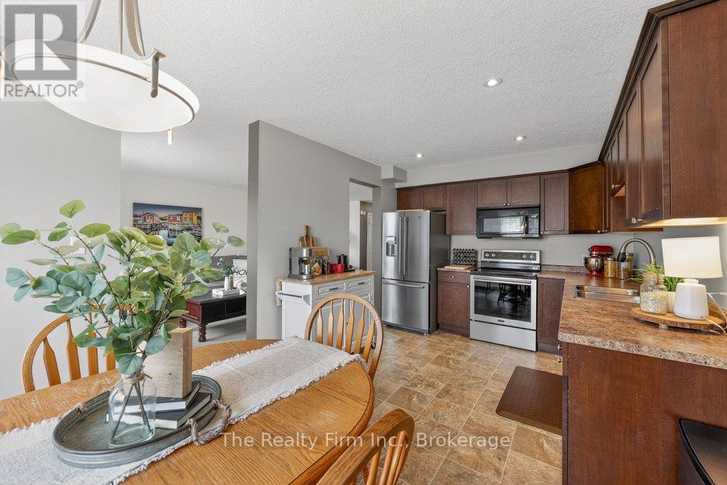 27 CATHERINE STREET - 16