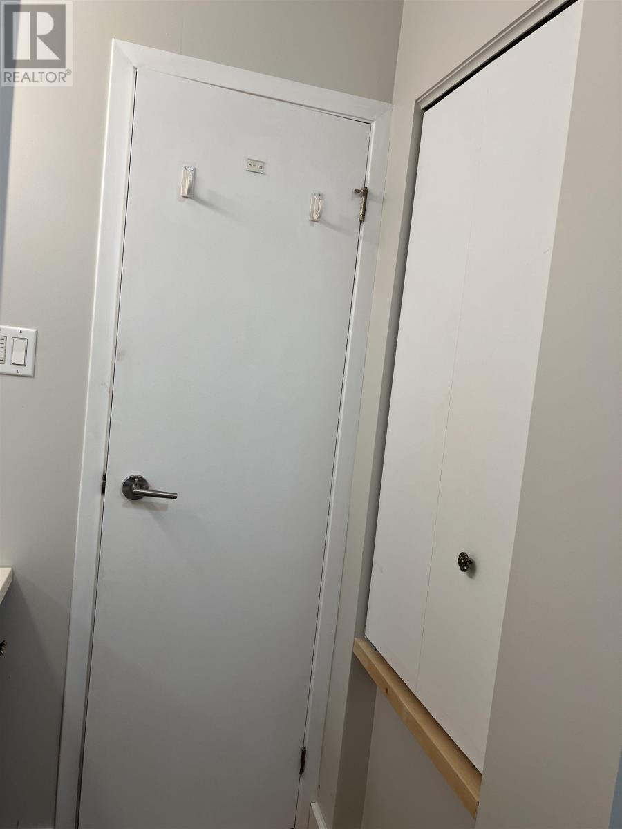 62 HEMLO DR - 18
