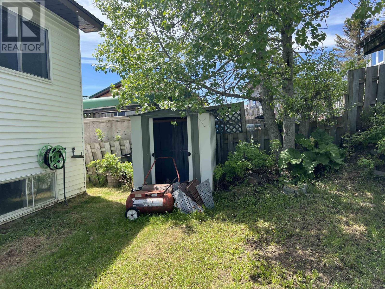 62 HEMLO DR - 42