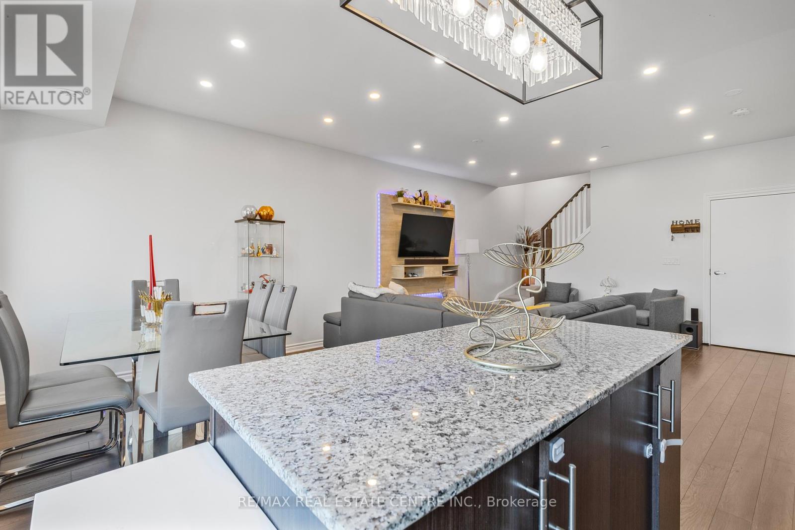 #27 100 LONG BRANCH AVENUE - 8