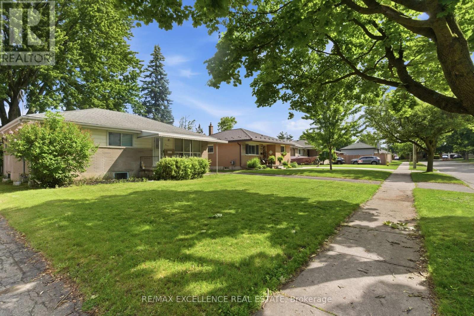 1814 WHITEHALL DRIVE - 45