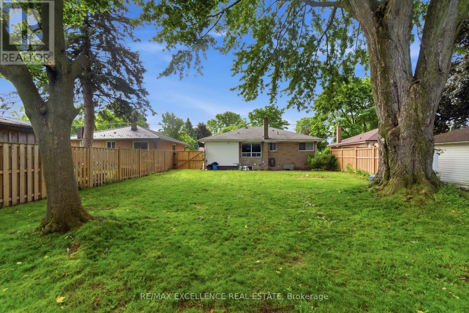 1814 WHITEHALL DRIVE - 47