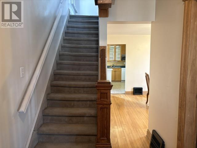 229 Gloucester ST - 10