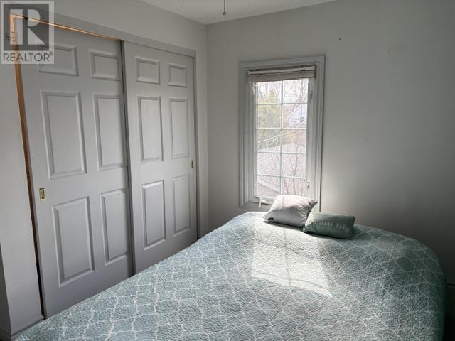 229 Gloucester ST - 13