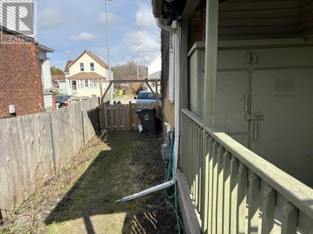 229 Gloucester ST - 24