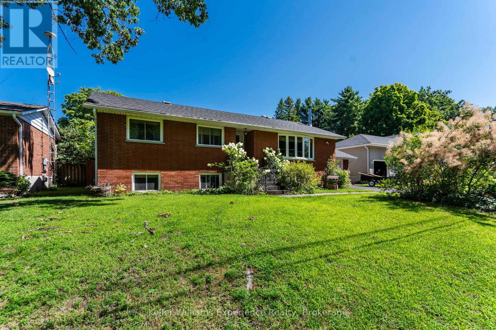 63 LORNE AVENUE - 1