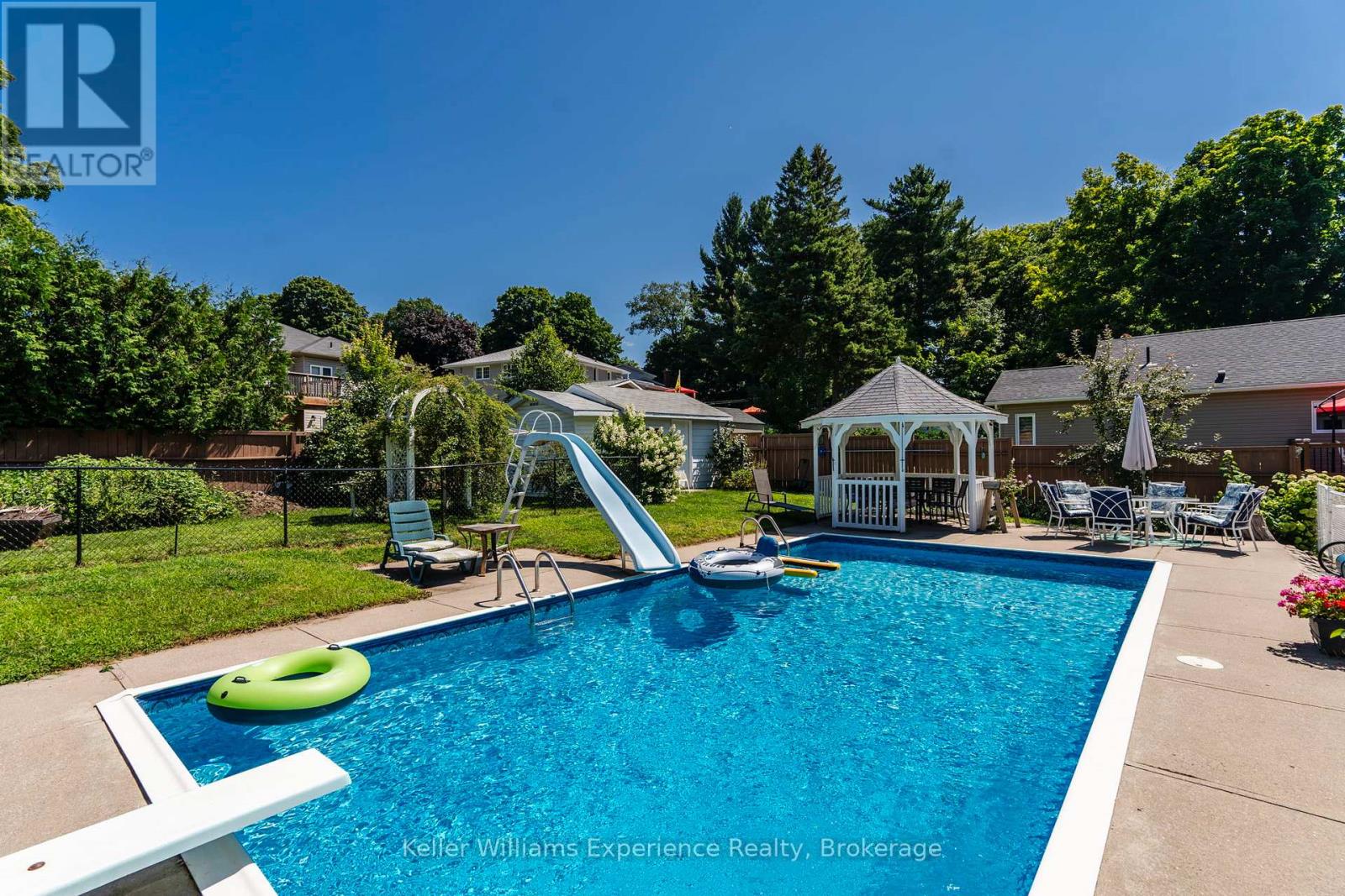 63 LORNE AVENUE - 18