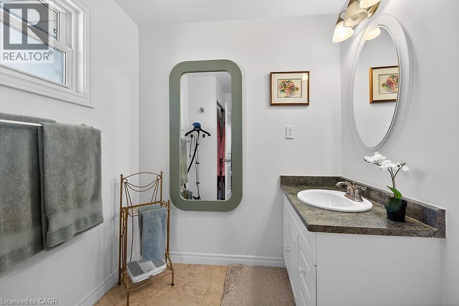 621 TOMAHAWK Crescent - 27