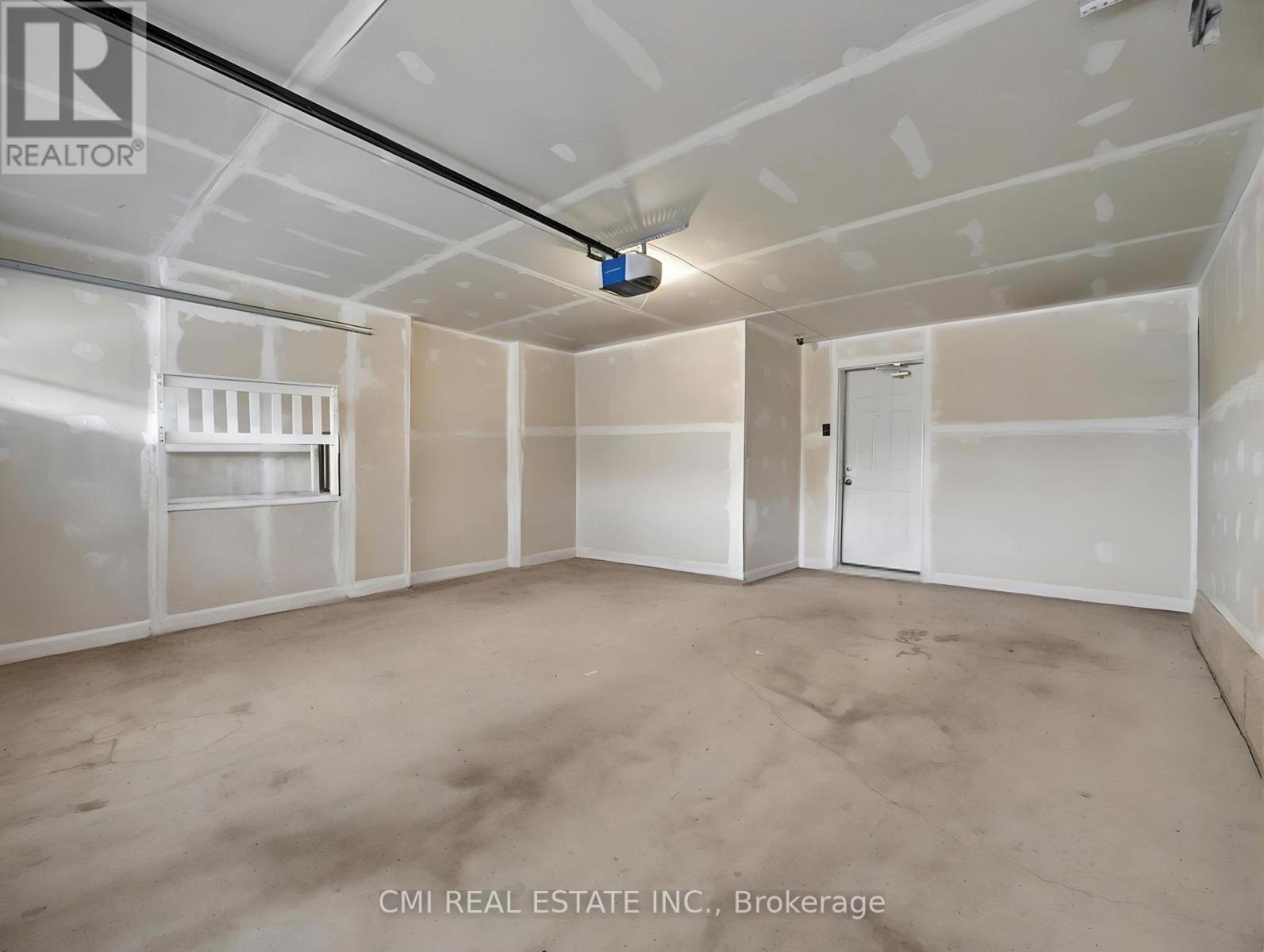 7732 BUTTERNUT BLVD BOULEVARD - 33