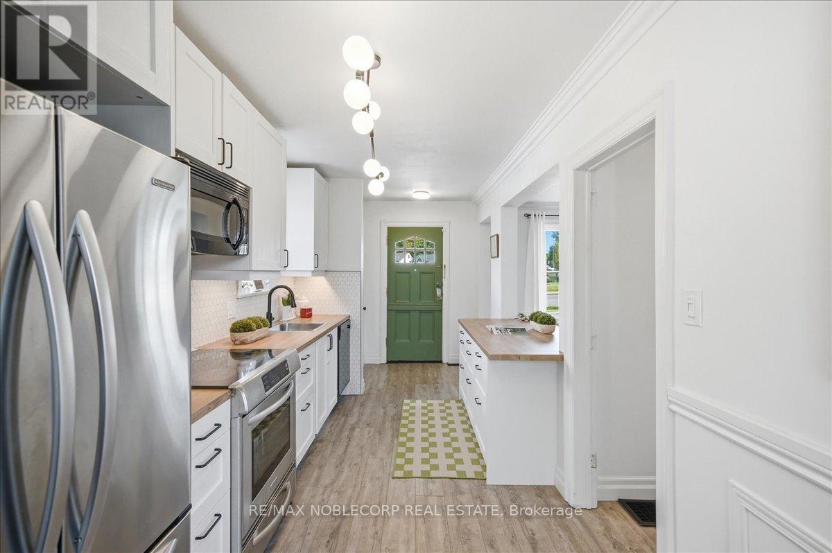 1790 KING STREET E - 11