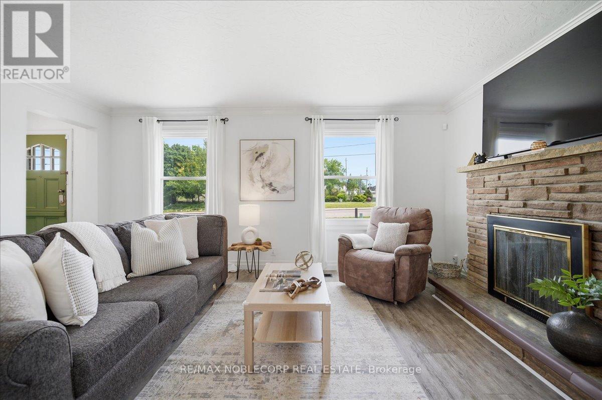 1790 KING STREET E - 13
