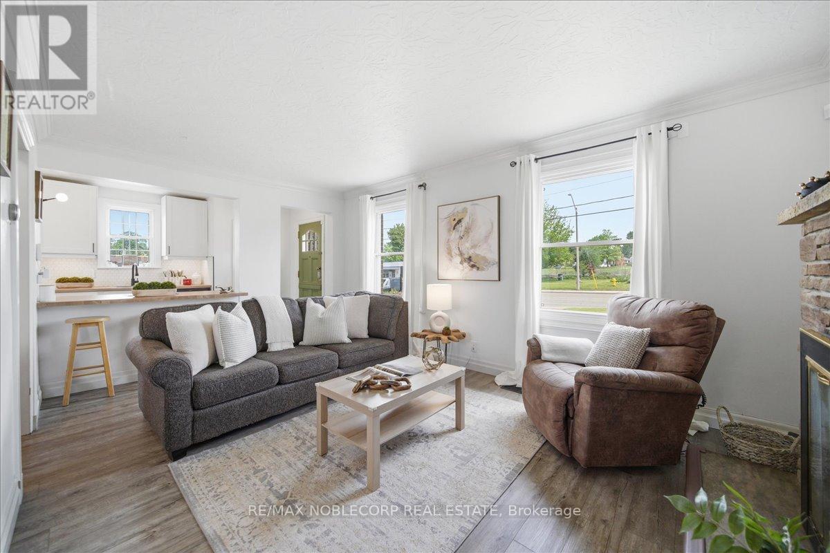 1790 KING STREET E - 14