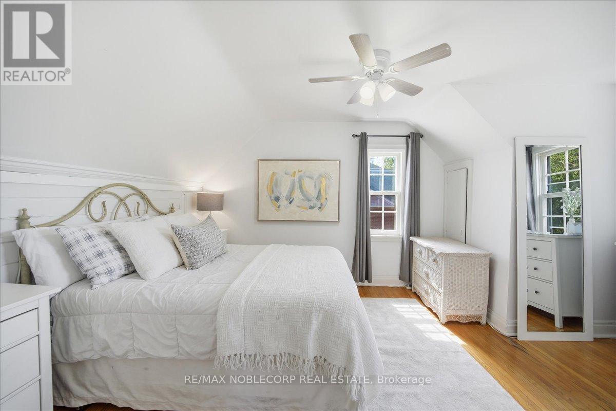 1790 KING STREET E - 19