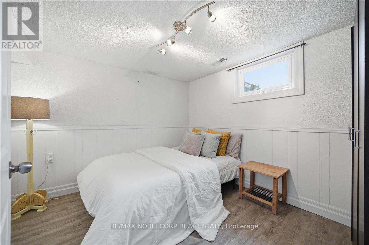 1790 KING STREET E - 29