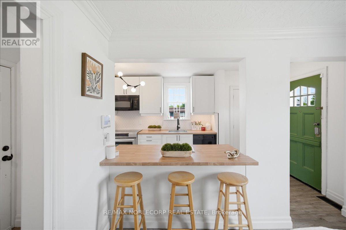 1790 KING STREET E - 8