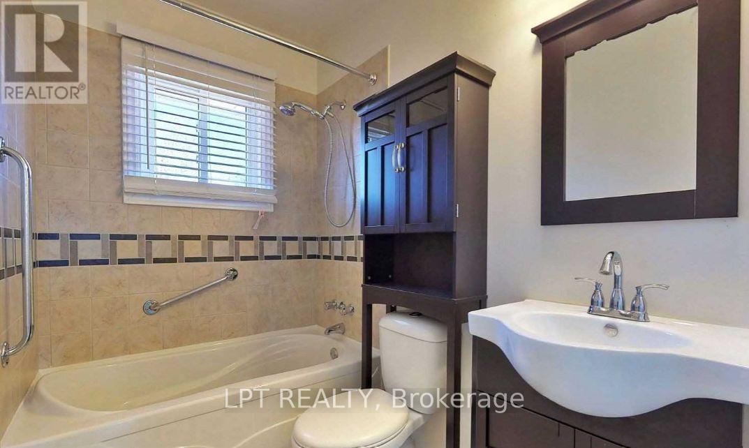 7 CHAMPLAIN BOULEVARD - 5