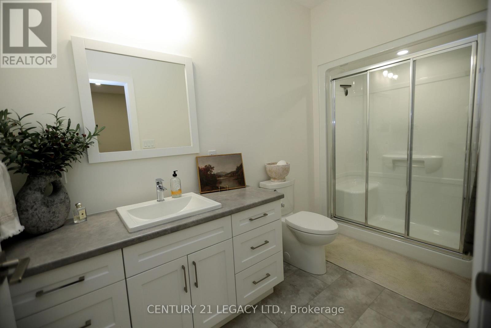 675 WINCHESTER AVENUE S - 12
