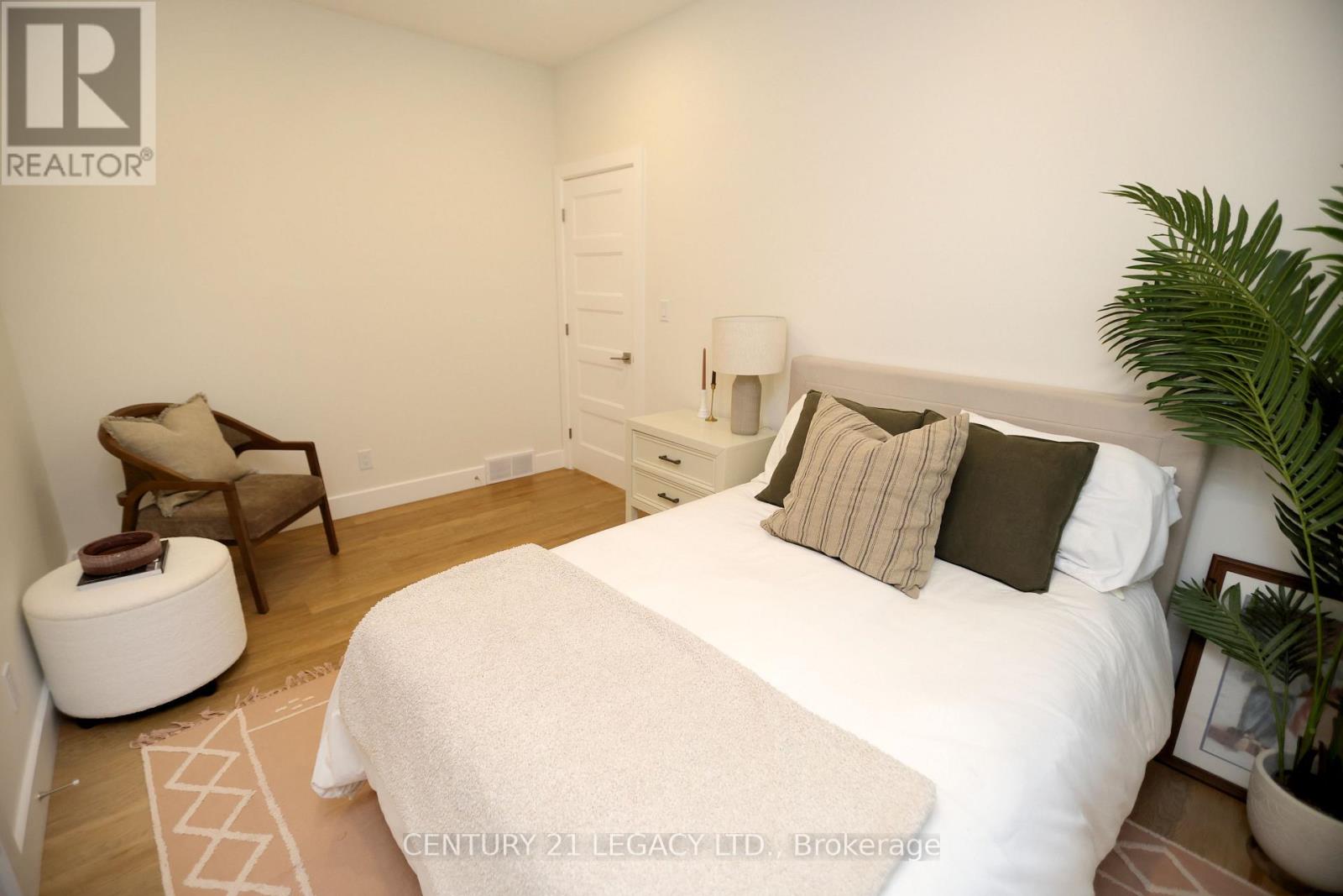 675 WINCHESTER AVENUE S - 19