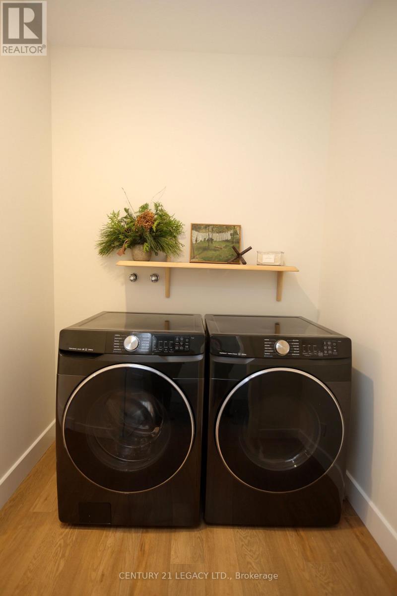 675 WINCHESTER AVENUE S - 9
