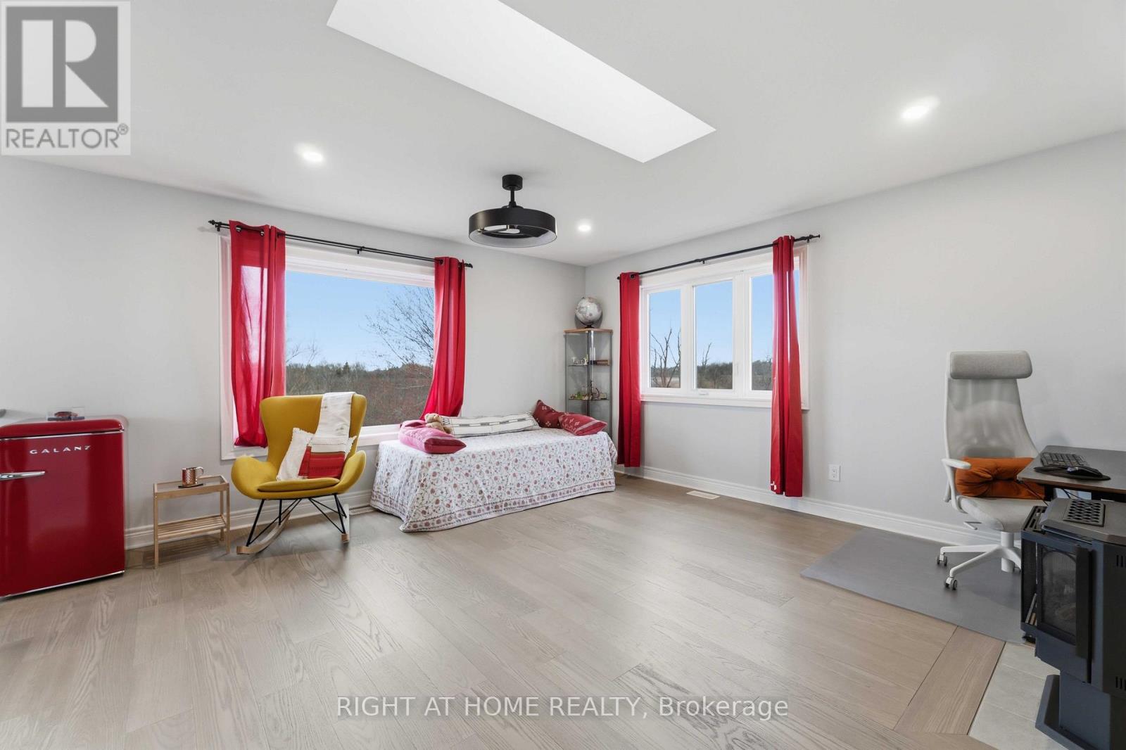 901 GORHAM ROAD - 14
