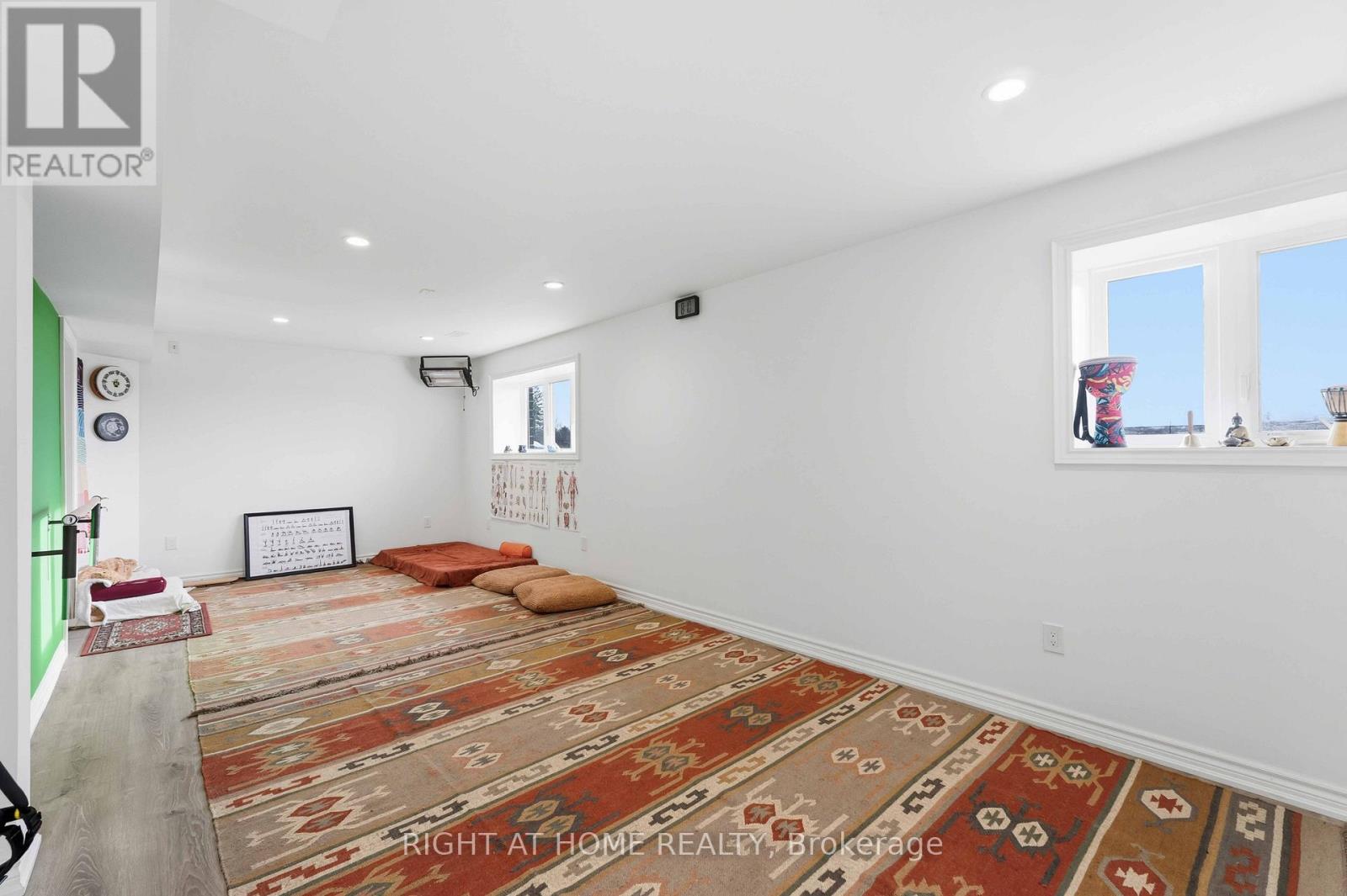 901 GORHAM ROAD - 21