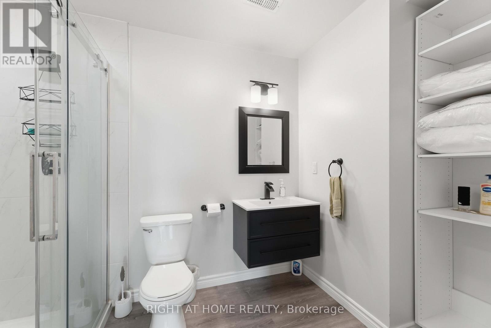 901 GORHAM ROAD - 23