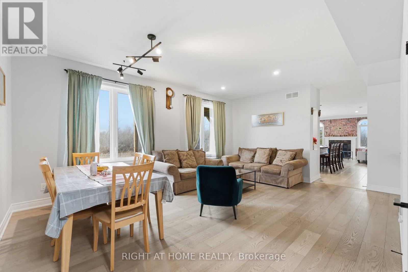 901 GORHAM ROAD - 3