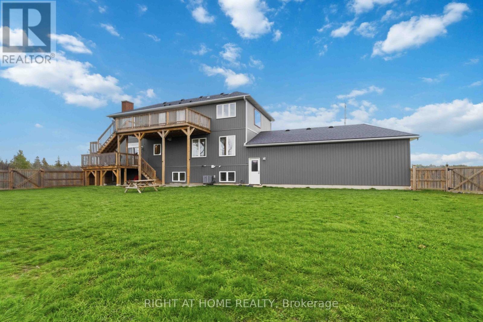 901 GORHAM ROAD - 33