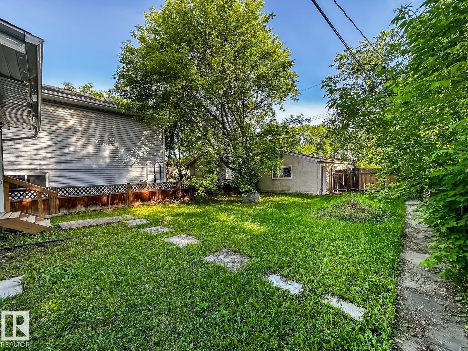 9612 74 AV NW — photo 44