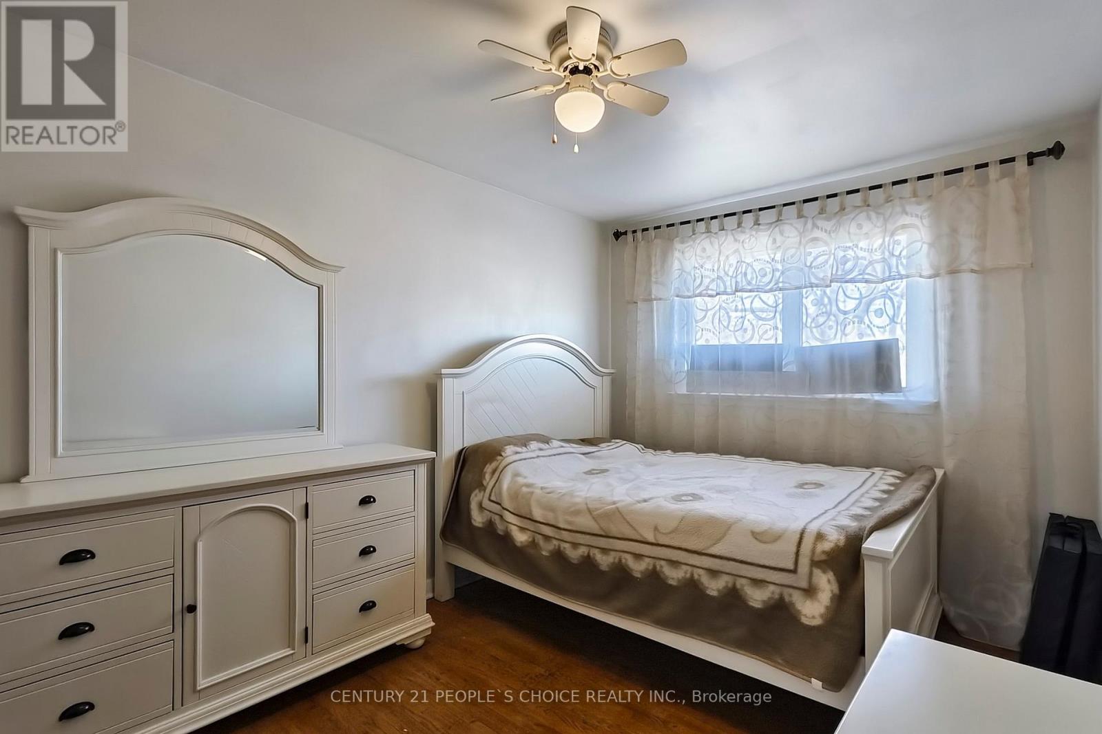 35 WESTHUMBER BOULEVARD - 17
