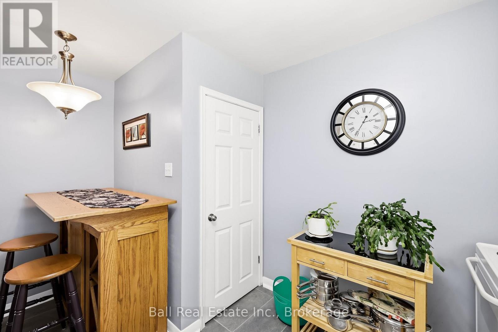 614 LANSDOWNE DRIVE - 18
