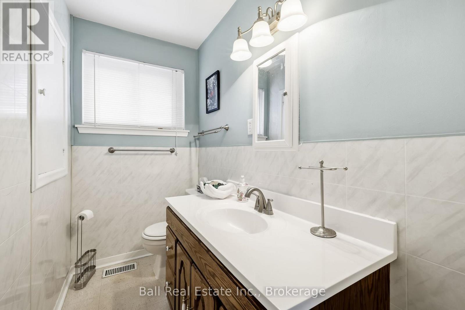 614 LANSDOWNE DRIVE - 23