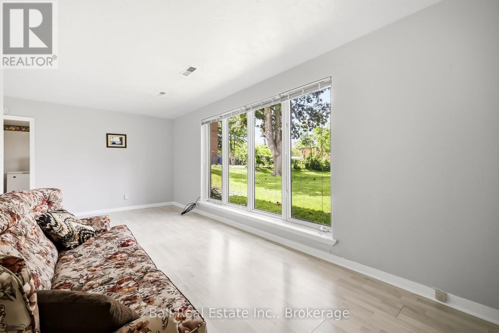 614 LANSDOWNE DRIVE - 29