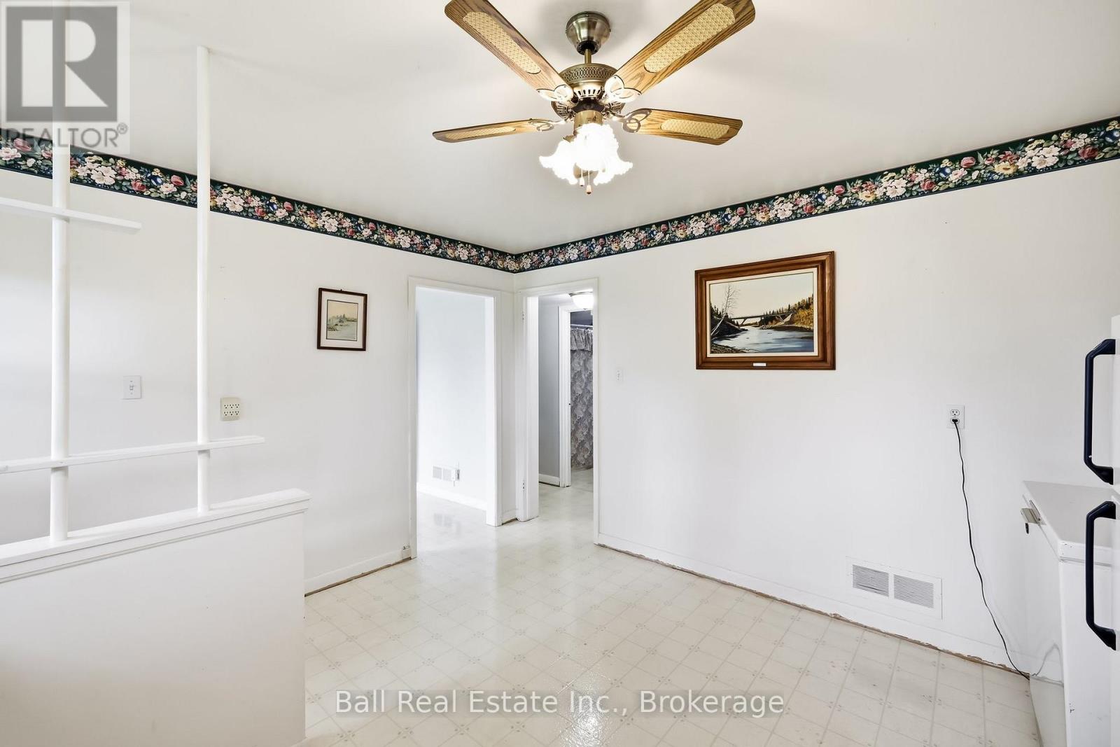 614 LANSDOWNE DRIVE - 33