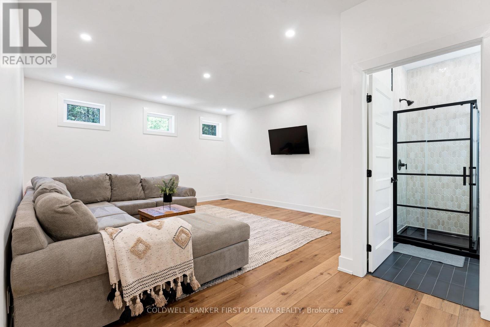 793 POWERS ROAD - 29