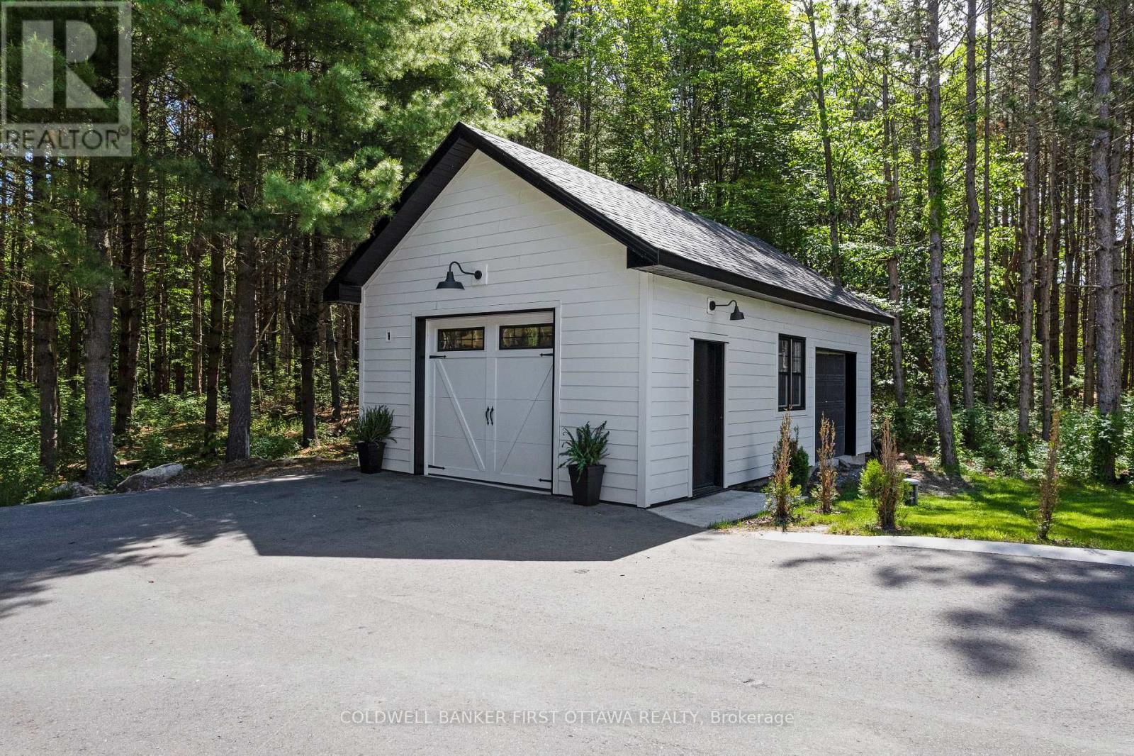 793 POWERS ROAD - 42