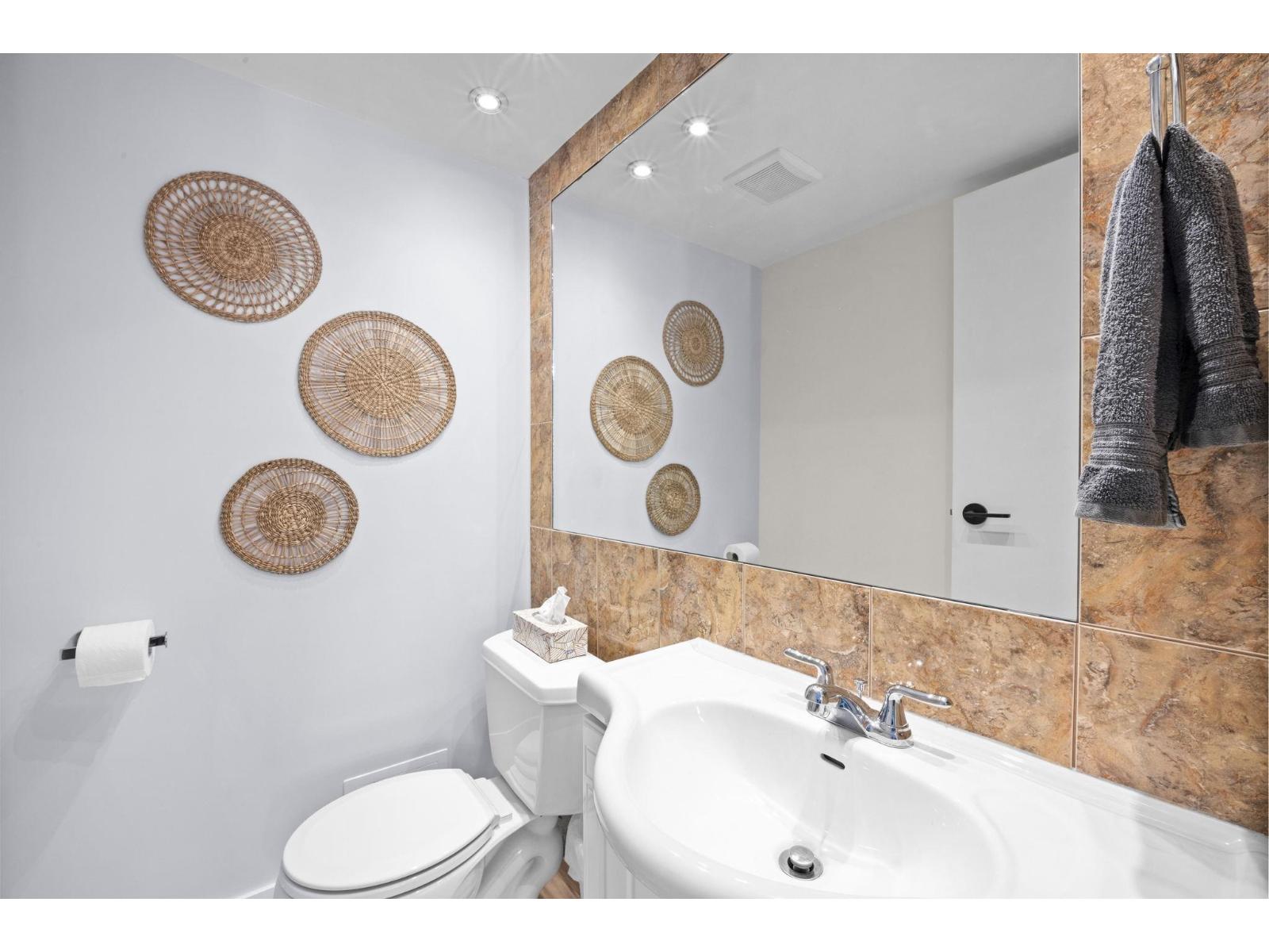 306 2414 CHURCH STREET, Abbotsford