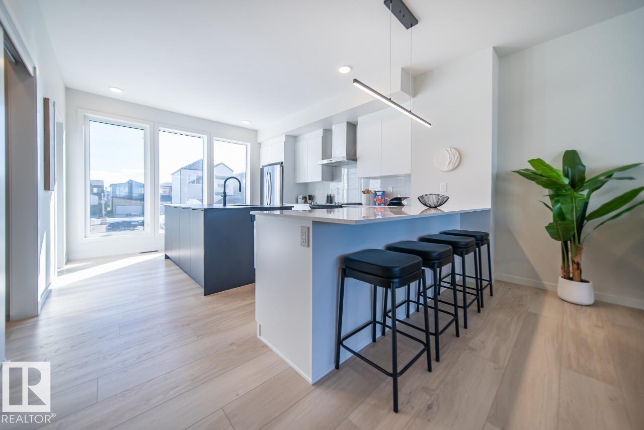 88 Devonshire DR - 7