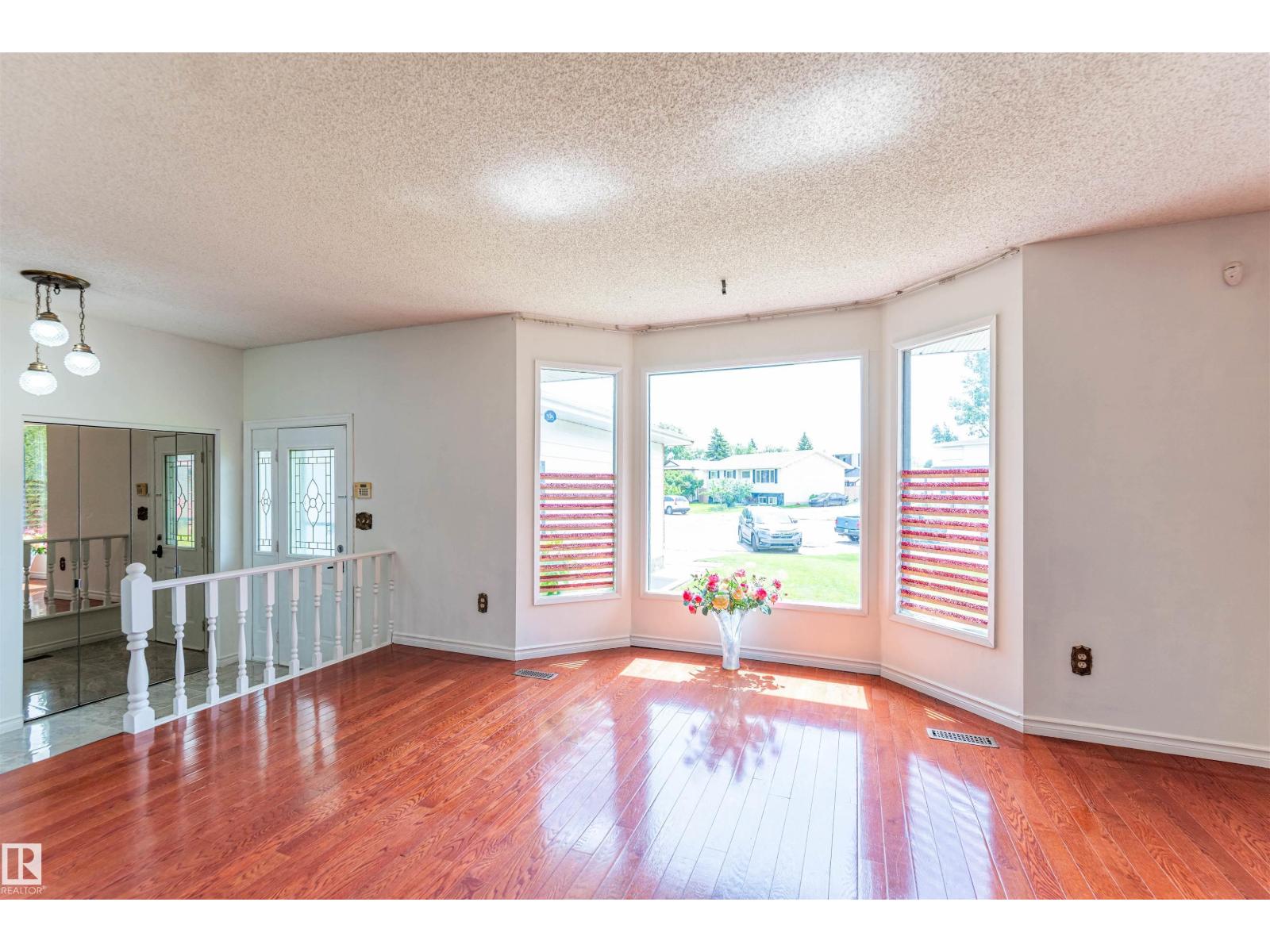 16524 116 ST NW - photo 4