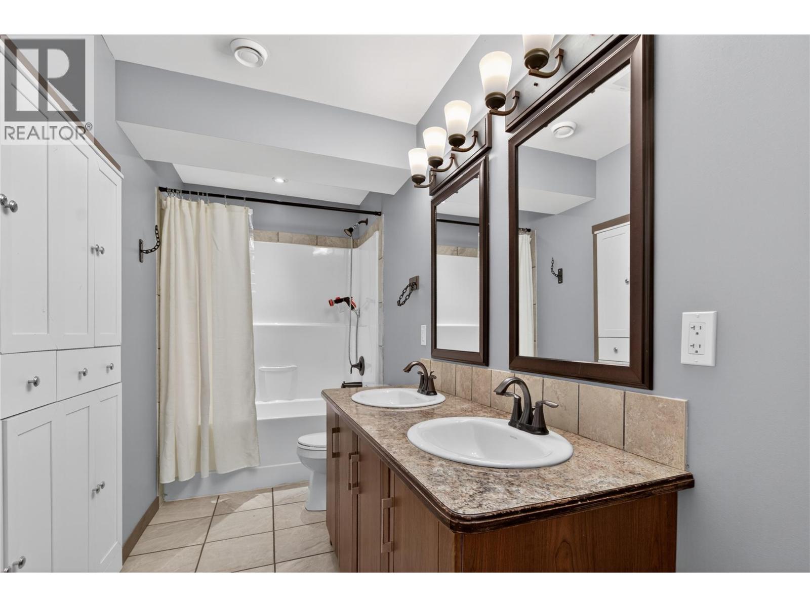 129 Birch Avenue - 20
