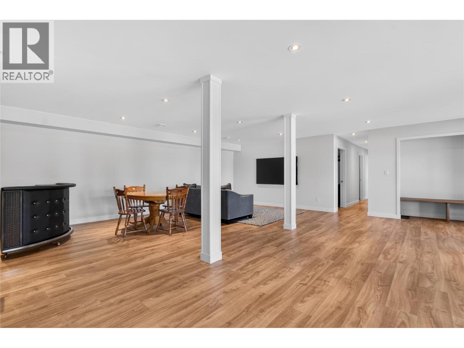 129 Birch Avenue - 16