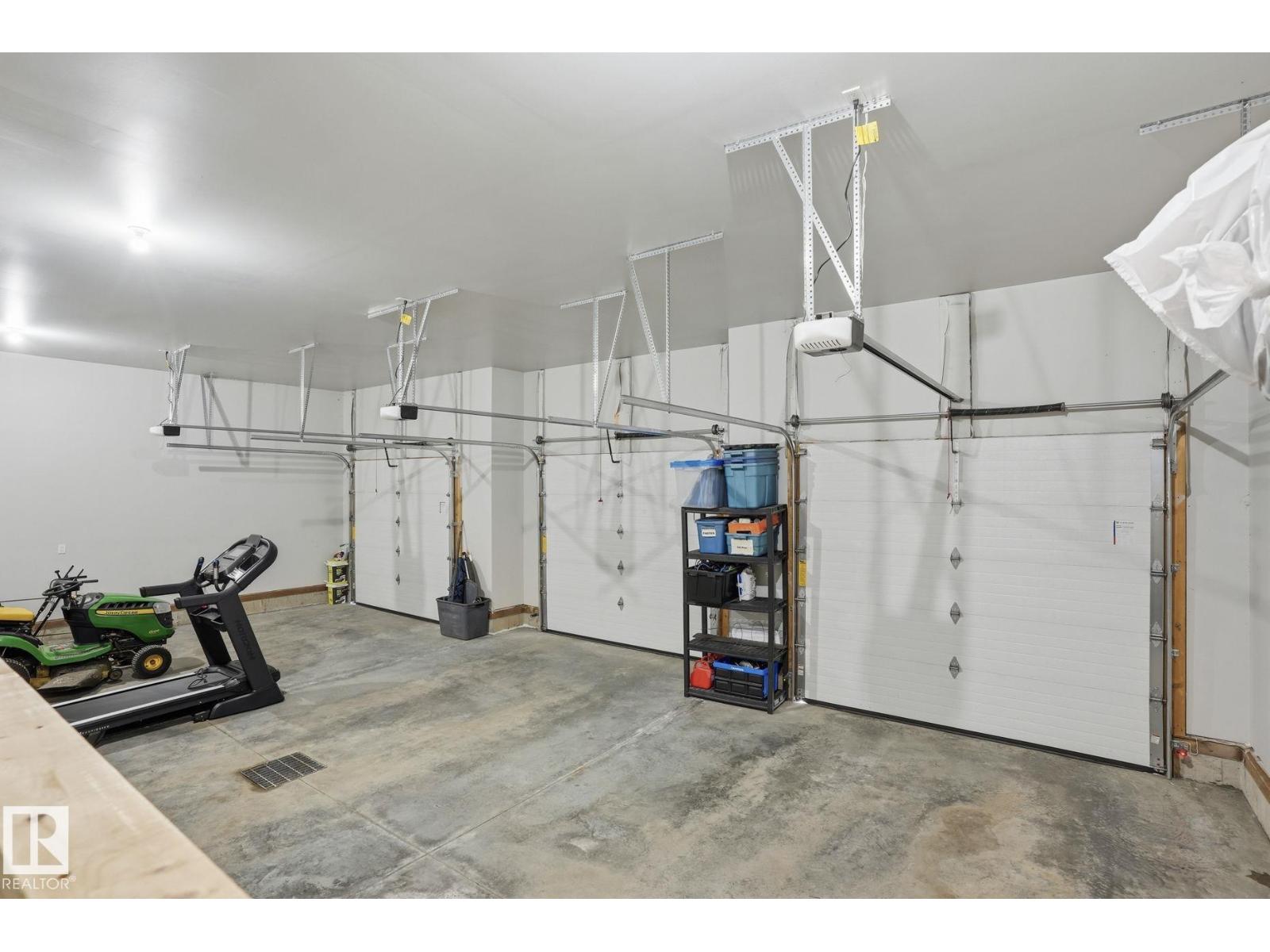 2033 Spring Lake DR — photo 37