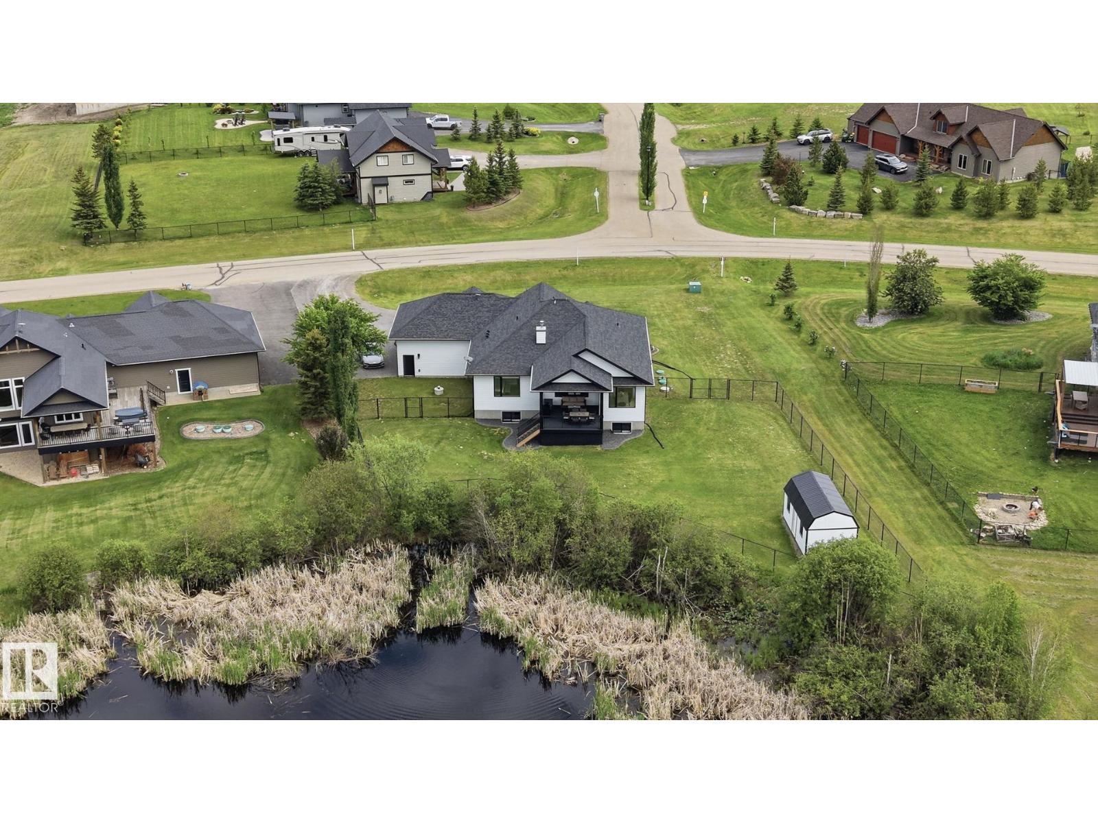 2033 Spring Lake DR — photo 43